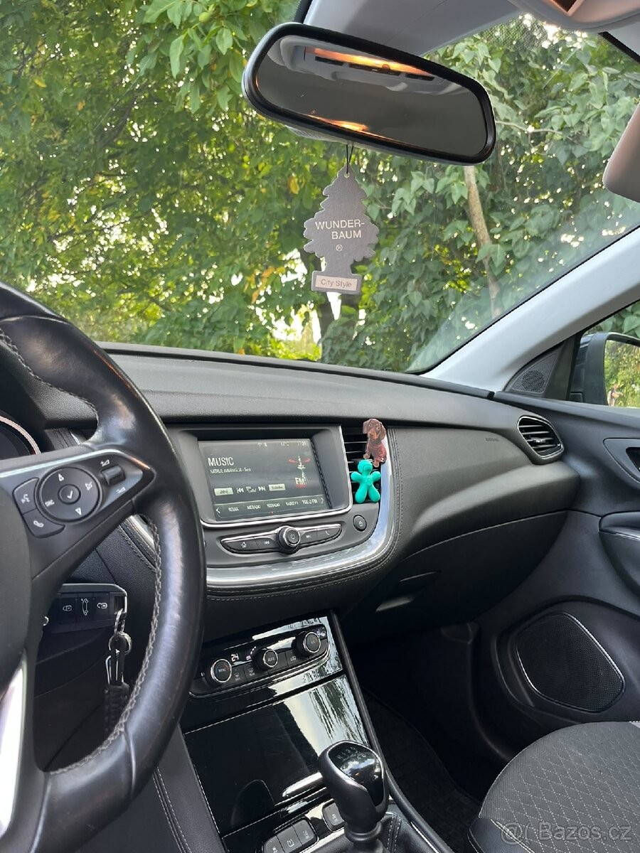 opel-grandland-1-2-96kw-top-stav-1-majitel - 4