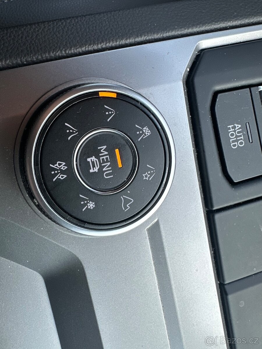 volkswagen-touareg-3-0-tdi-170-kw-top-stav - 7