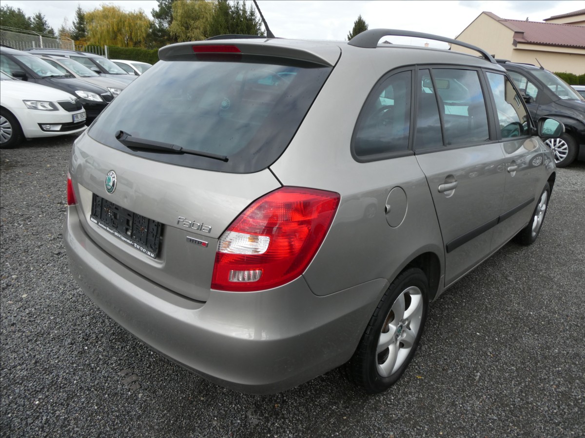 skoda-fabia-1-2-htp-51kw-family-po-servise - 8
