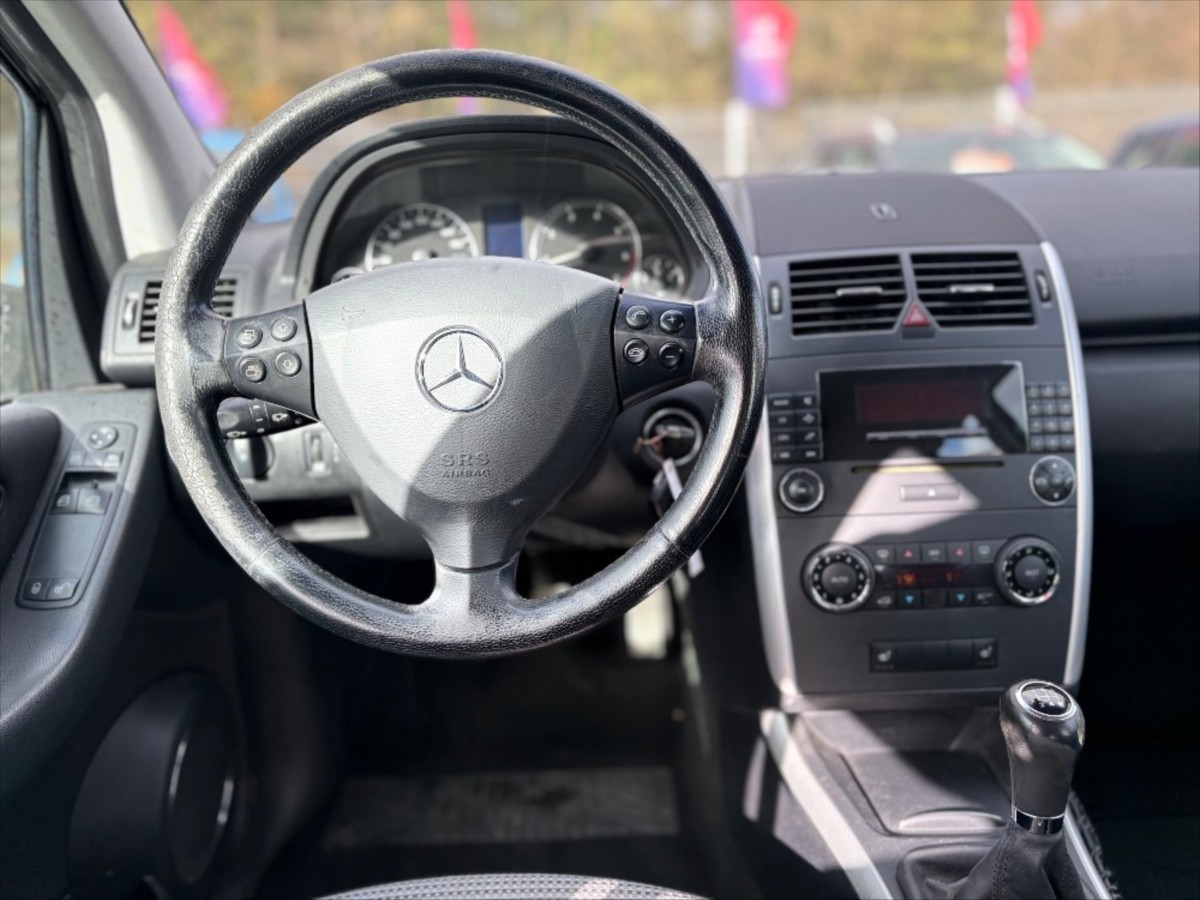 mercedes-benz-tridy-a-1-5-a-150-avantgarde - 5