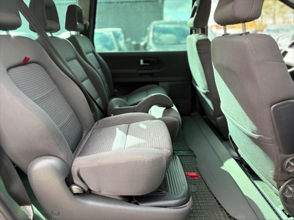 volkswagen-sharan-1-9-tdi-1-majit-cr-7-mist - 8