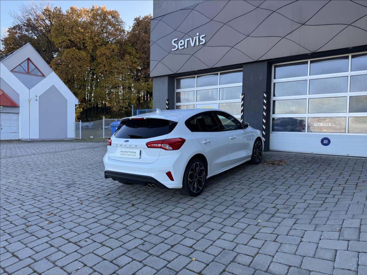 ford-focus-1-0-st-line - 1