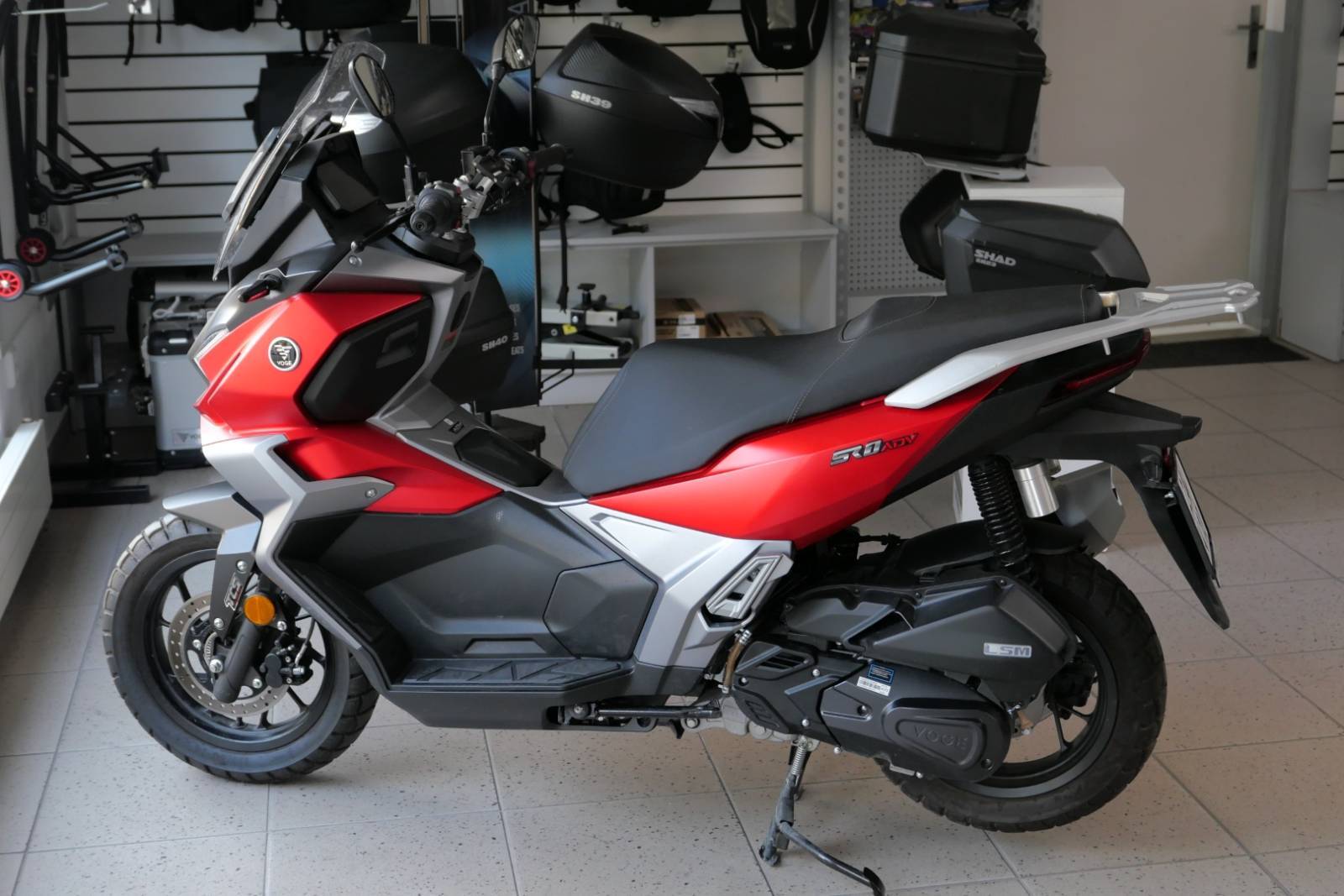 voge-sr1-125i-adv - 2