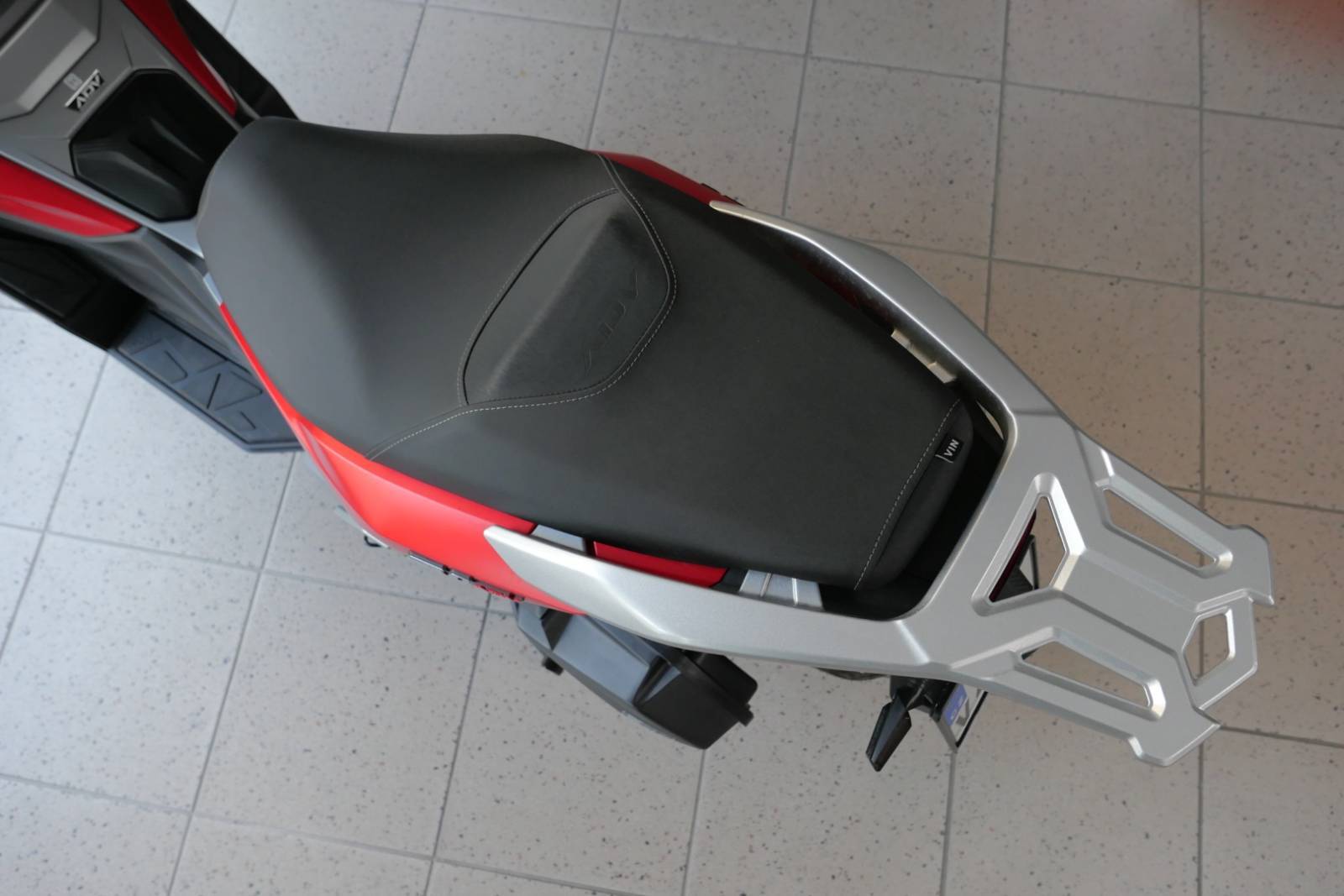 voge-sr1-125i-adv - 9