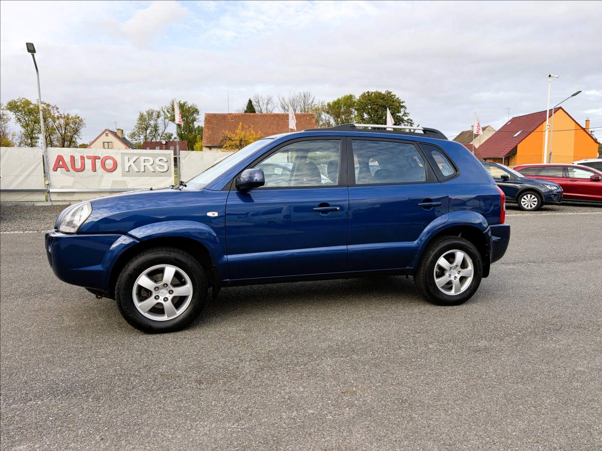 hyundai-tucson-2-0-gls-140ps-zachovaly - 8