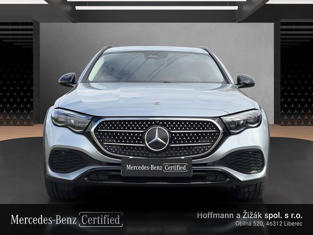 mercedes-benz-tridy-e-220-d-allterrain-4matic - 1