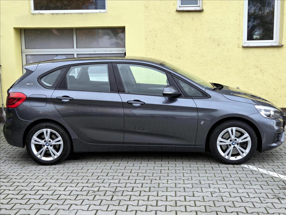 bmw-rada-2-1-5-225xe-iperformance-cebia - 5