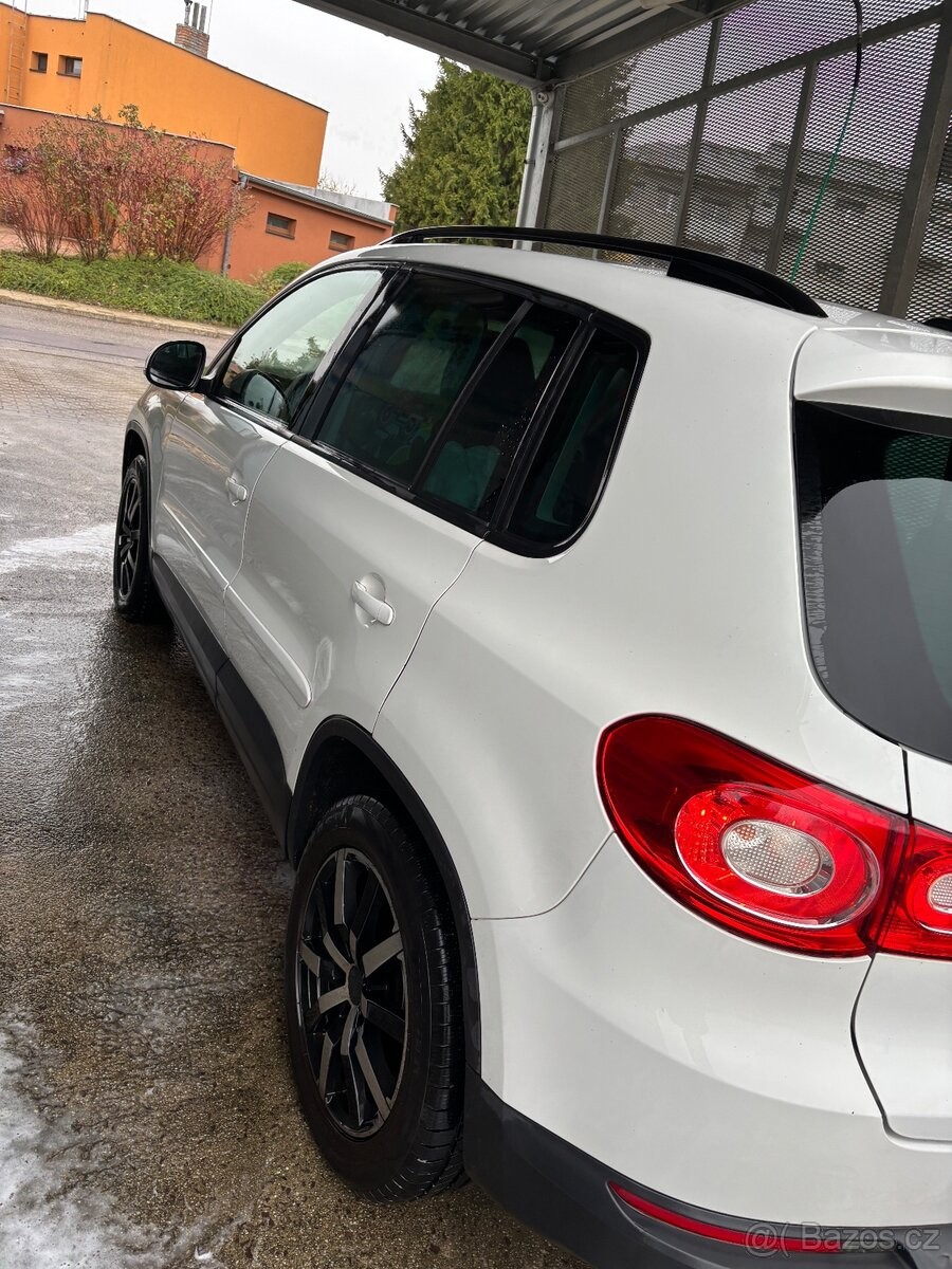 volkswagen-tiguan-2-0-tdi-4motion-103-kw-2010 - 8