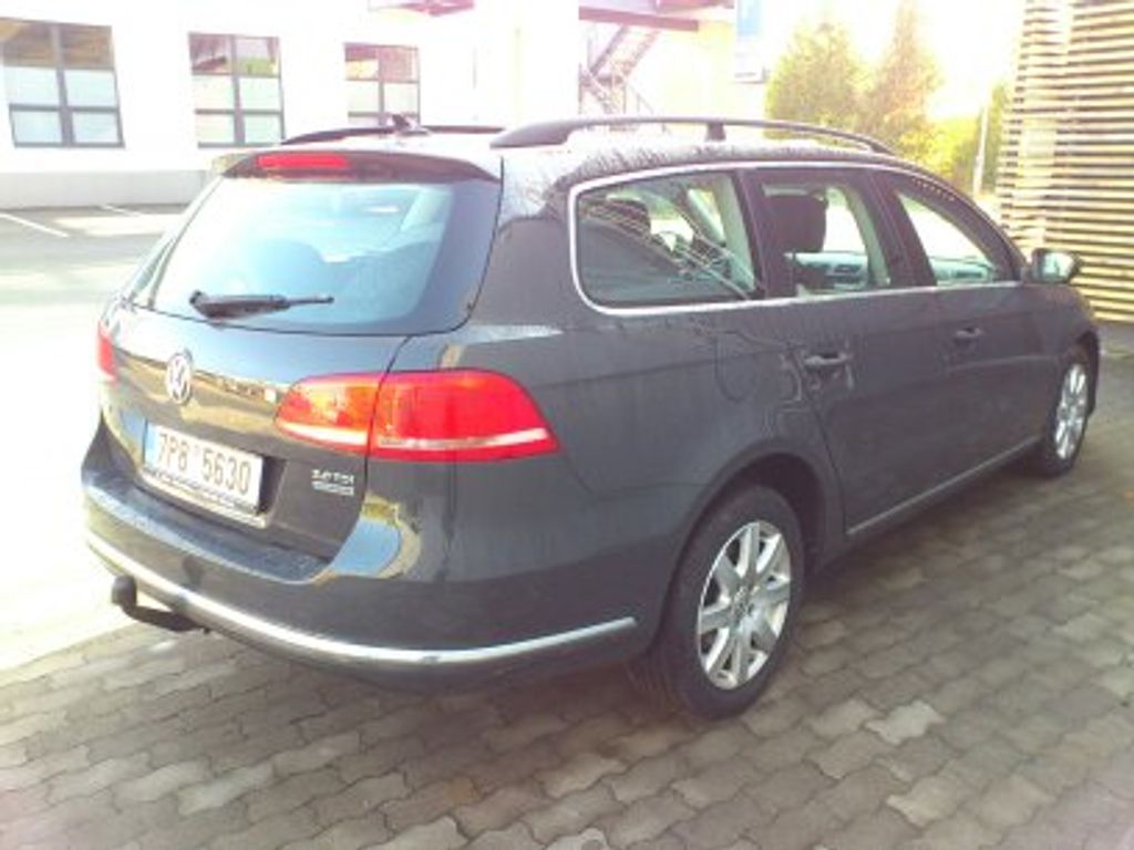 volkswagen-passat-2-0-tdi-103-kw-dsg - 3