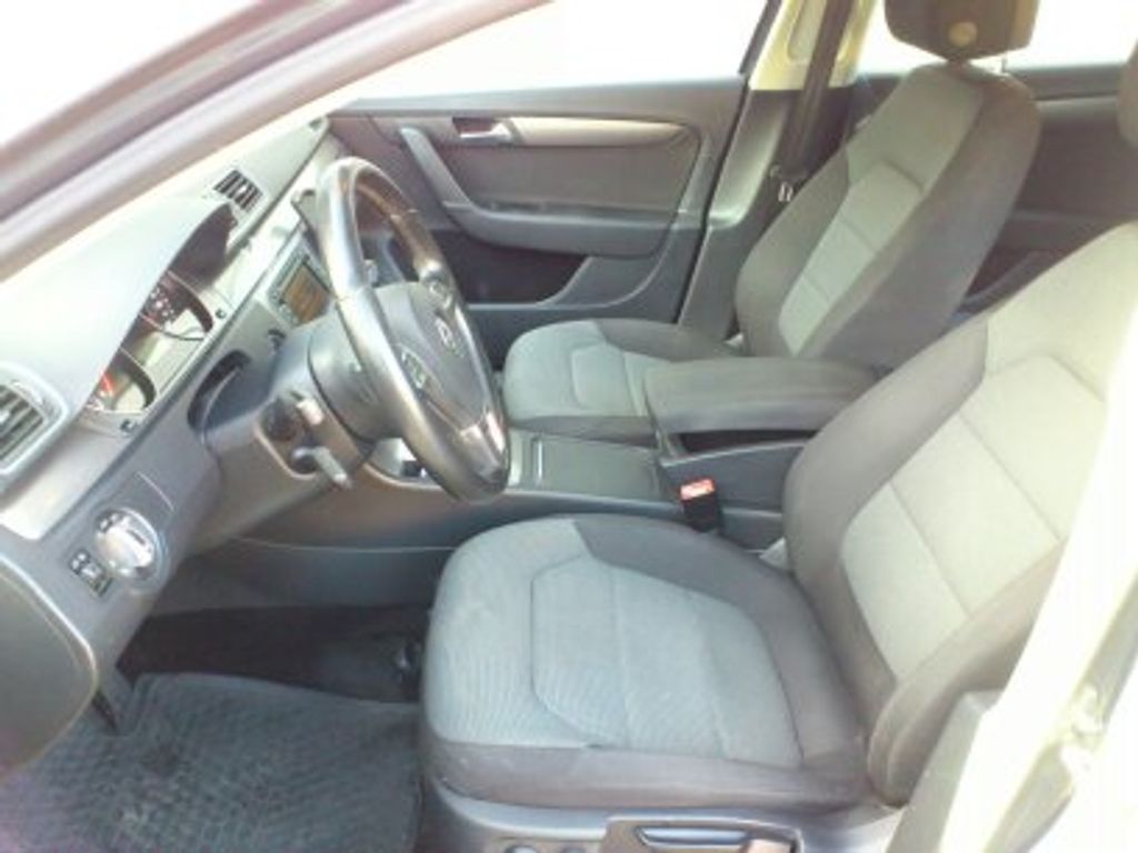 volkswagen-passat-2-0-tdi-103-kw-dsg - 9