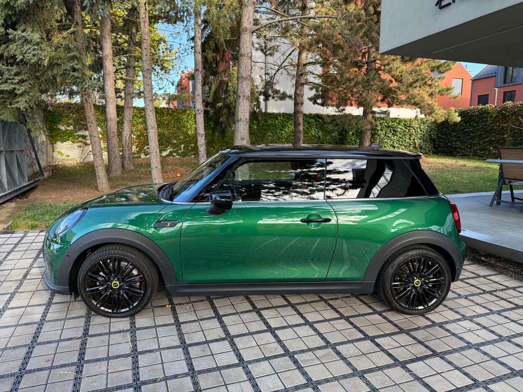mini-cooper-se-135kw-h-k-rezervace - 2