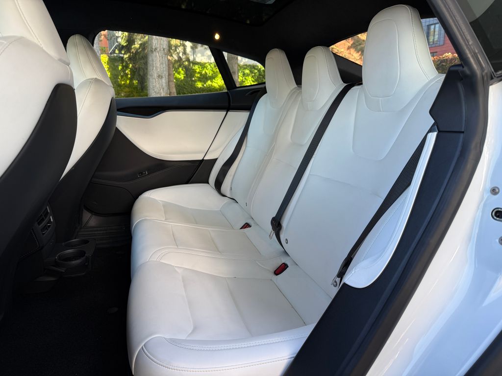 tesla-model-s-long-range-plus-awd-eap - 7