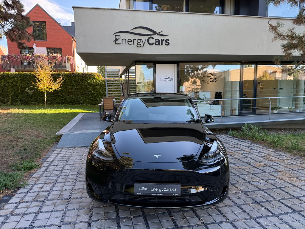 tesla-model-y-standart-range-lfp - 1