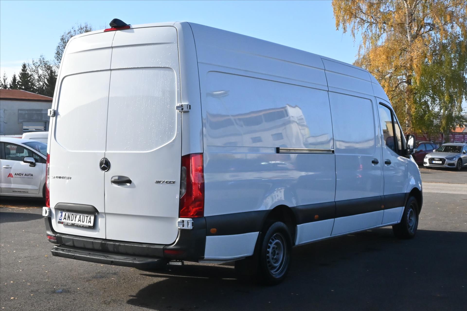 mercedes-benz-sprinter-2-0-317-cdi-125kw-zaruka-az-5-let - 4
