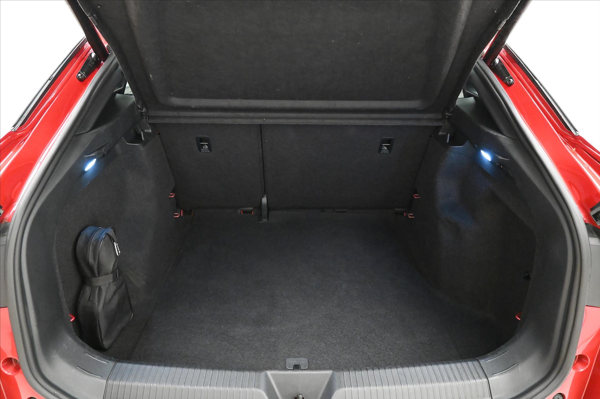 volkswagen-id-5-pro-performance-77kwh-150kw-tazne-zaruka-az-3-roky - 9