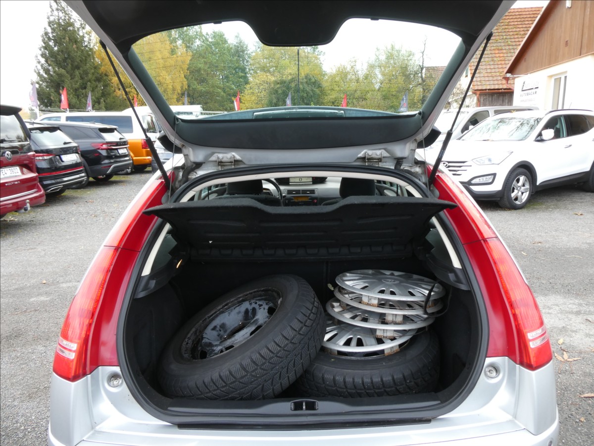 citroen-c4-1-6-i-80kw-2x-kola-serviska - 9
