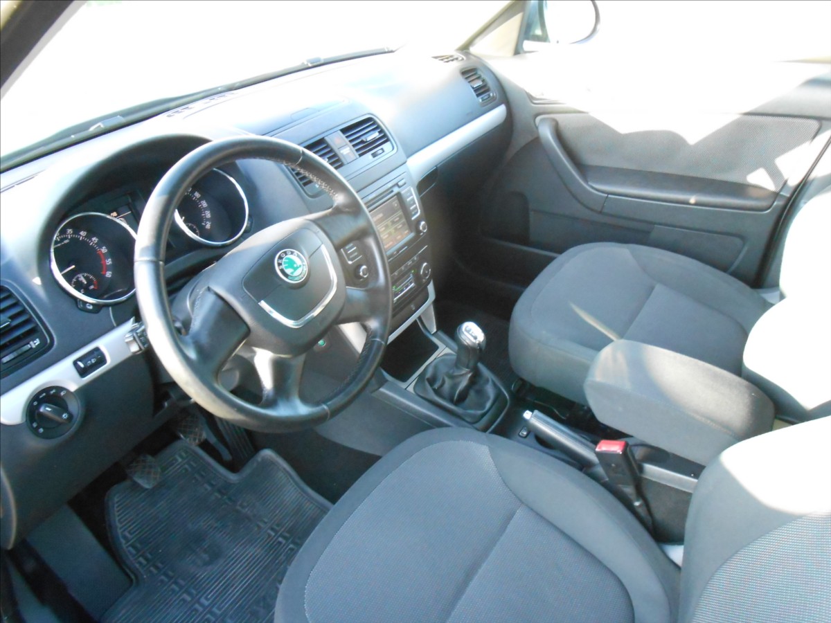 skoda-yeti-2-0-tdi-103-kw-4x4-serviska - 8