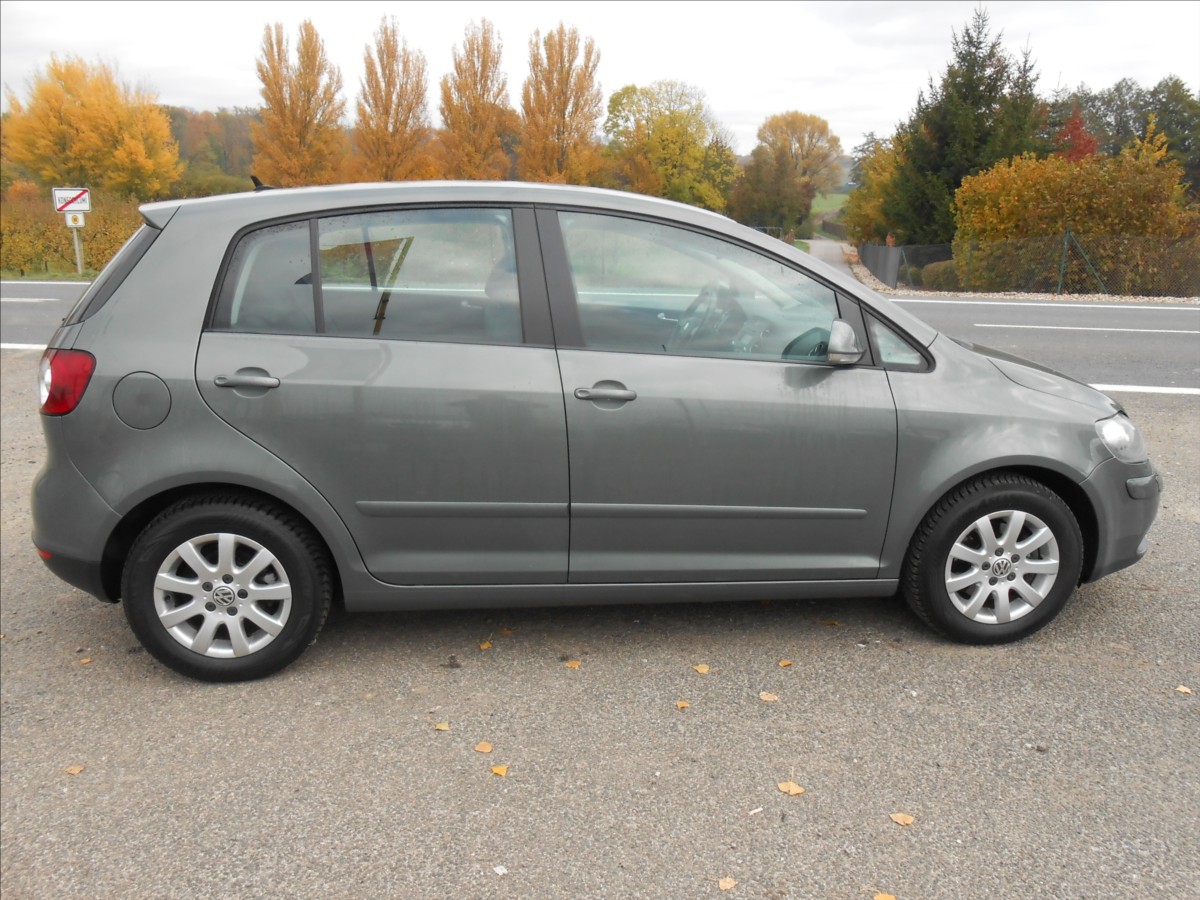 volkswagen-golf-plus-1-6-85-kw-serviska - 6