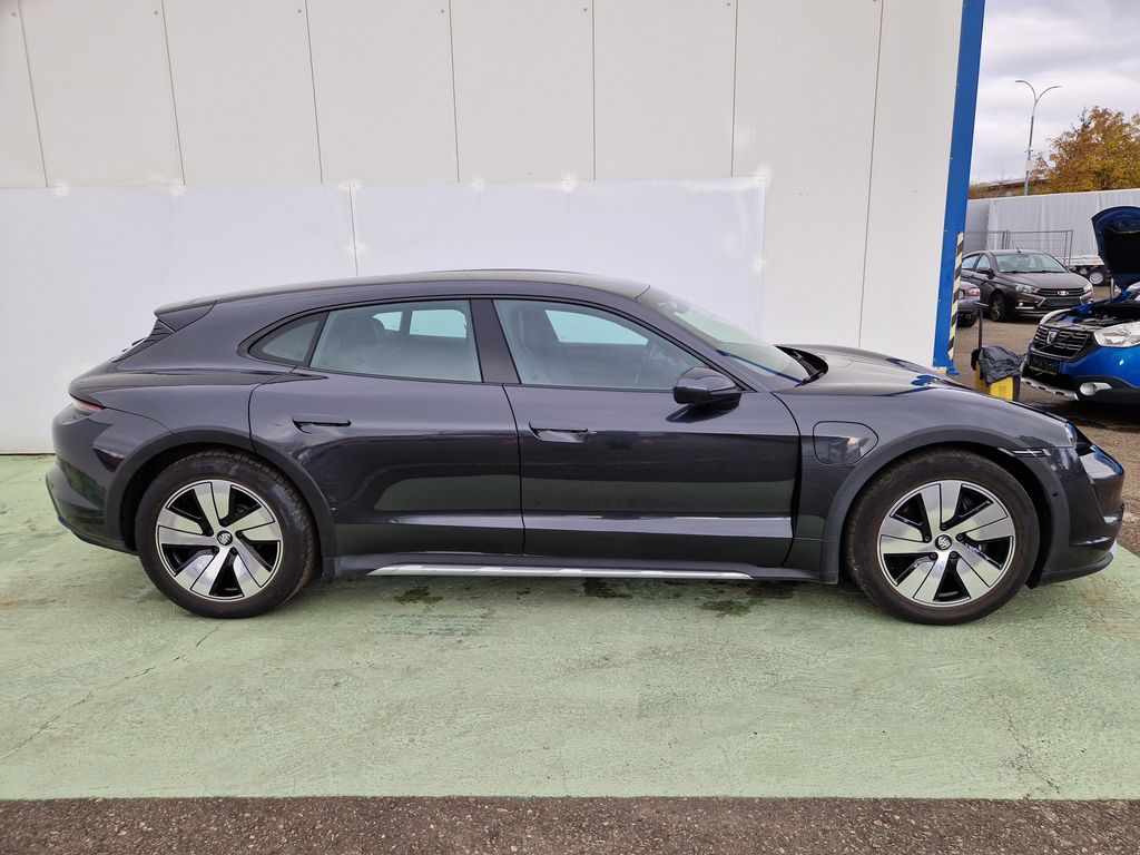 porsche-taycan-cross-turismo-4 - 4
